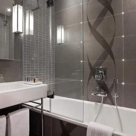 Le Grey Hotel