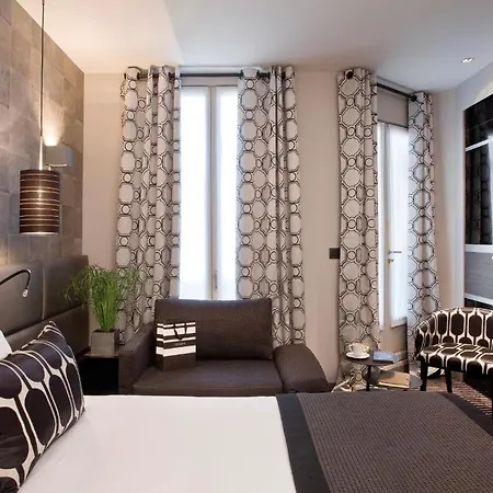 Le Grey Hotel