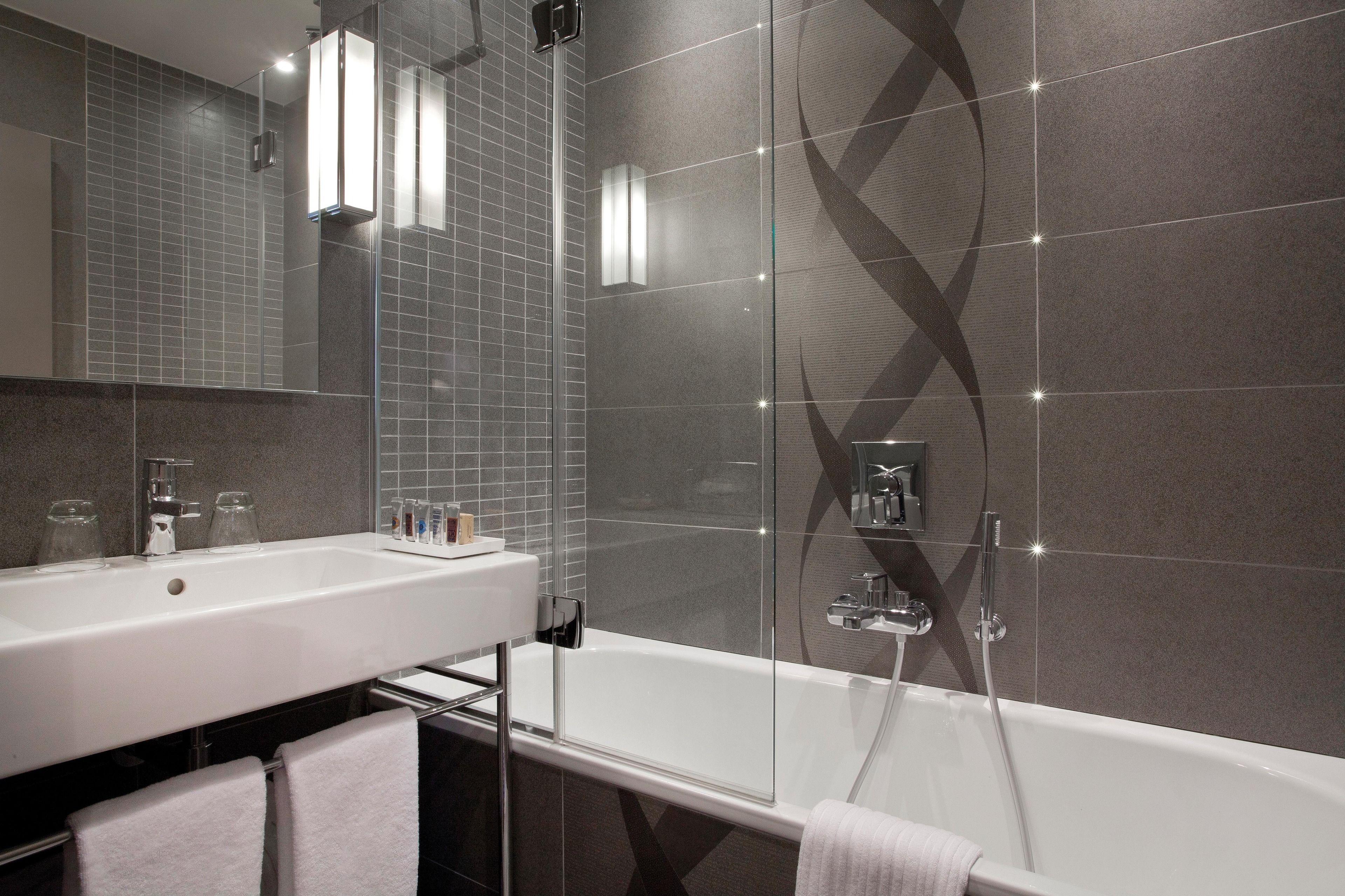 Le Grey Hotel