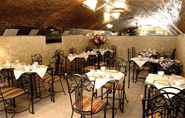 Le Grey Hotel